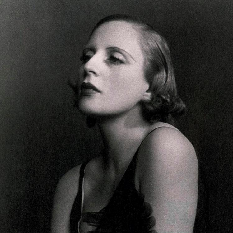 Nome:   Tamara-de-Lempicka-2.jpg
Visite:  1221
Grandezza:  70.6 KB